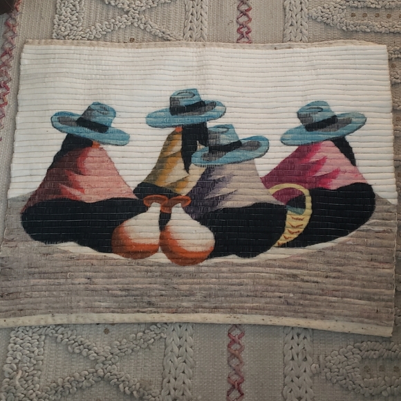 Bolivian hand crafted tapestry - Picture 4 of 10